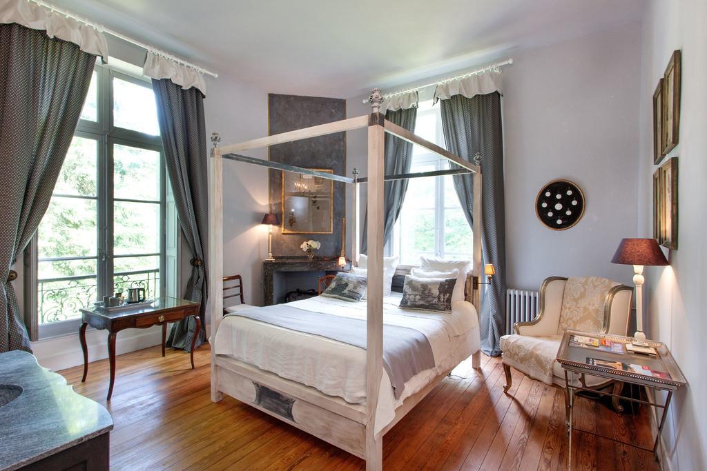 Domaine Le Castelet Bed & Breakfast กัสทร์ ภายนอก รูปภาพ