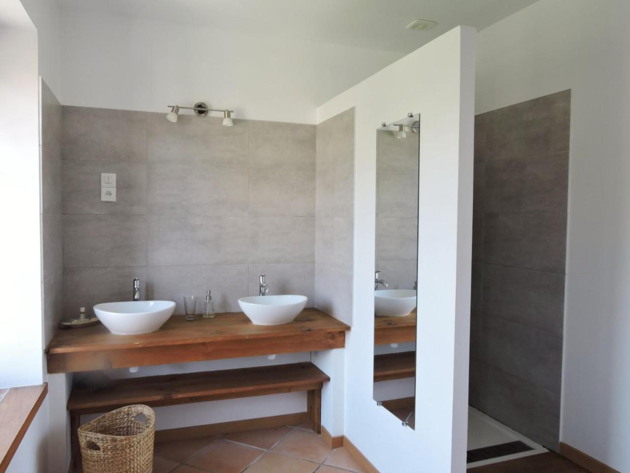 Domaine Le Castelet Bed & Breakfast กัสทร์ ภายนอก รูปภาพ