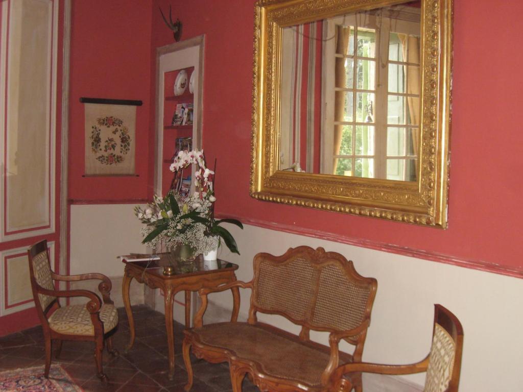 Domaine Le Castelet Bed & Breakfast กัสทร์ ภายนอก รูปภาพ
