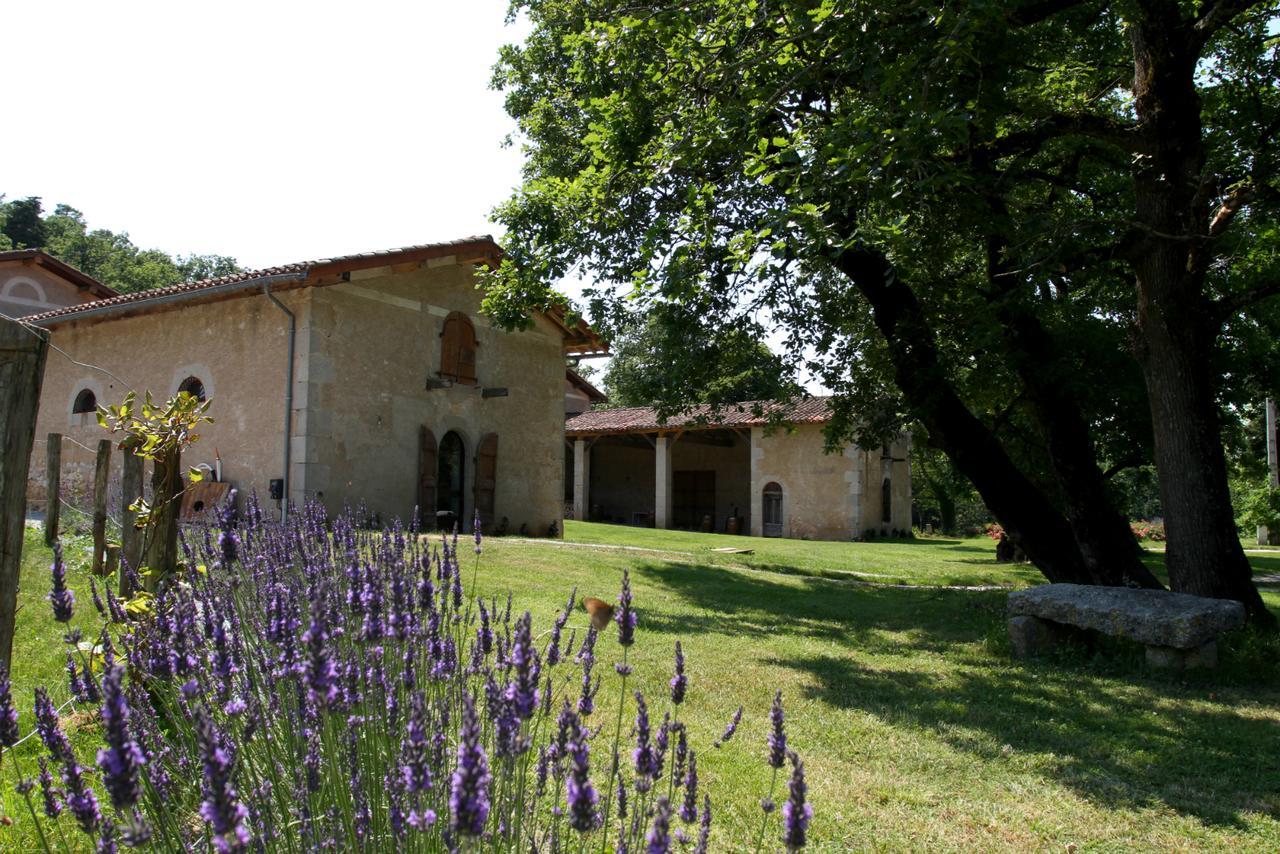 Domaine Le Castelet Bed & Breakfast กัสทร์ ภายนอก รูปภาพ